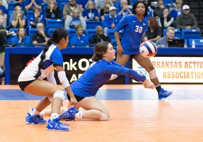 Fayetteville-Conway Volleyball Final__00068